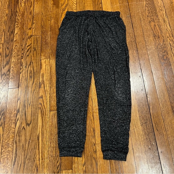 XHILARATION black and white sweatsuit S - Picture 5 of 13